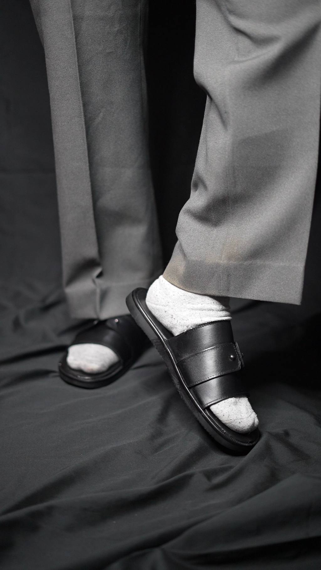 PACHO SLIPPER | BLACK