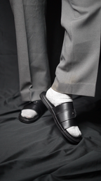 PACHO SLIPPER | BLACK