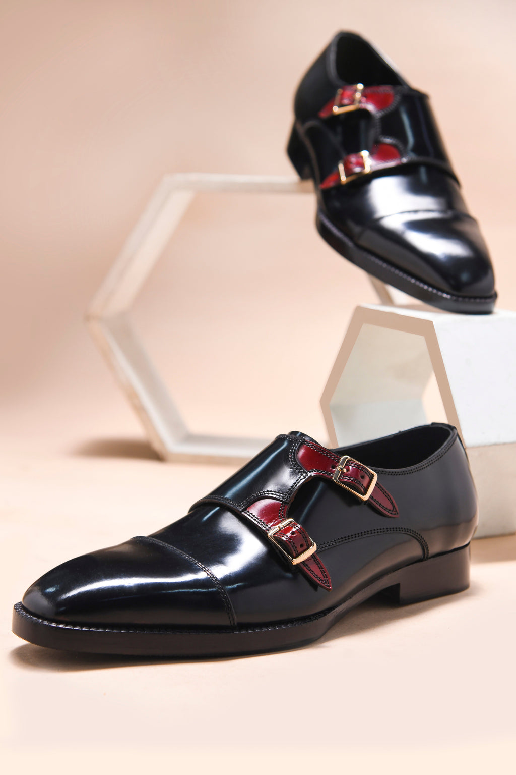 BALBOA MONK | BLACK