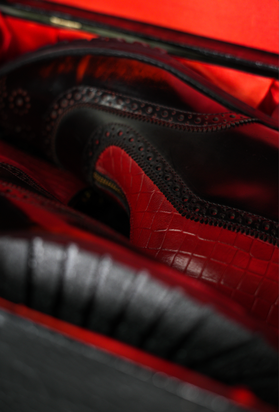 Red Ledger BOOT | BLACK/RED