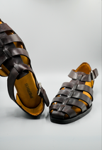 OLD BOY SANDAL | BROWN